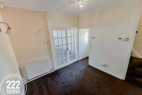 2 bedroom end of terrace house for sale, Dickenson Street Warrington WA2 7EZ