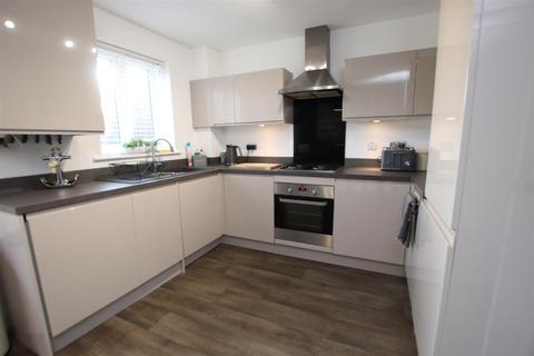 3 bedroom semi-detached house for sale, Mill Holme Fold, Apperley Bridge