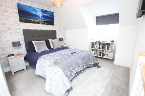 9 Mill Holme Fold, Bradford, BD10 0FA