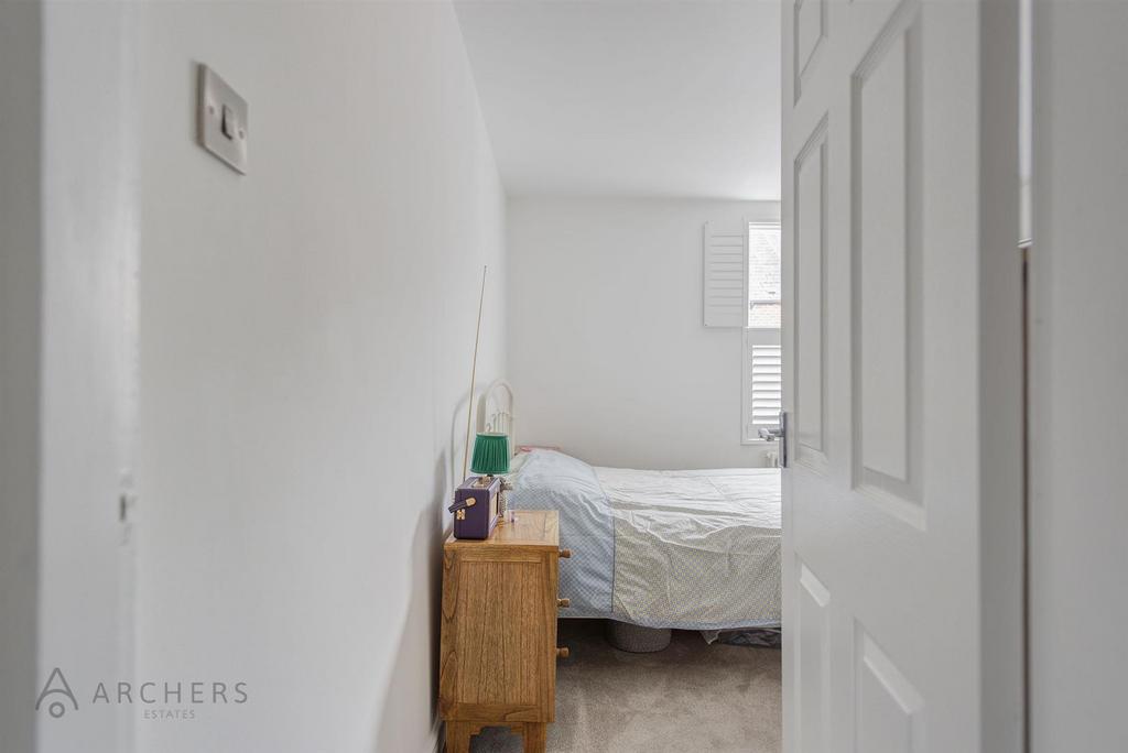 16 Loxley View Road(Interior)-16.jpg