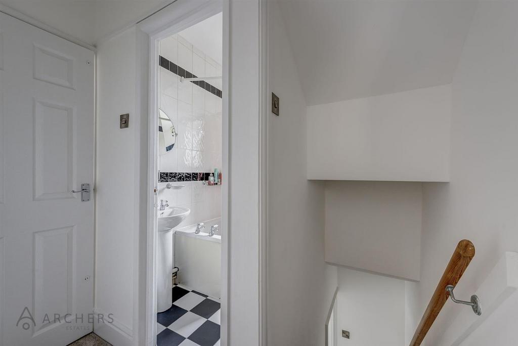 16 Loxley View Road(Interior)-23.jpg