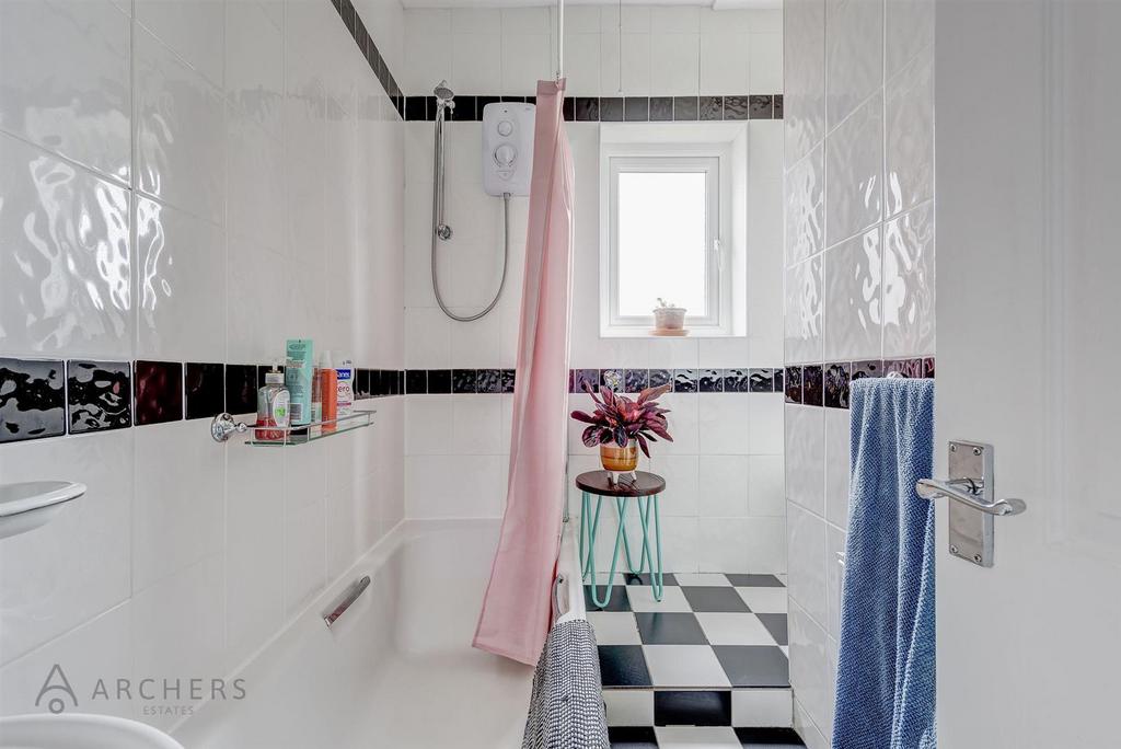 16 Loxley View Road(Interior)-25.jpg
