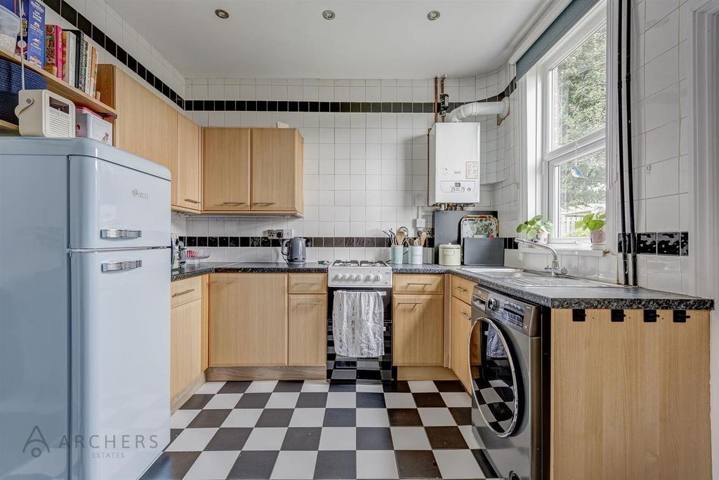 16 Loxley View Road(Interior)-9.jpg