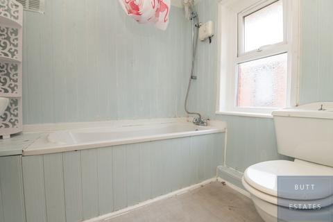 17 Briar Crescent, Exeter, EX2 6DX