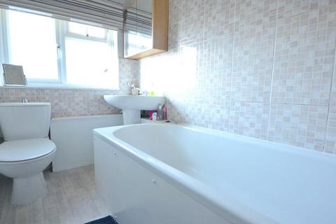 2 bedroom maisonette for sale, The Green, Burnham, Slough