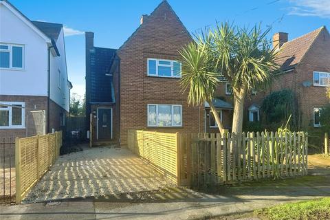 2 bedroom maisonette for sale, The Green, Burnham, Slough