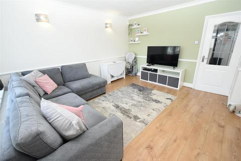 2 bedroom detached bungalow for sale, Labworth Road, Canvey Island SS8