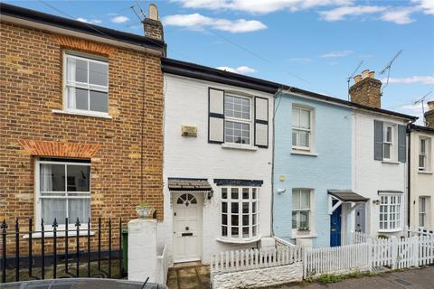 27 Albert Road, Richmond, TW10 6DJ