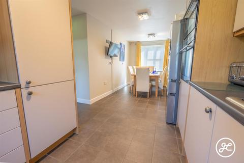 33 Bugle Way, North Petherton, Bridgwater, TA5 2FR