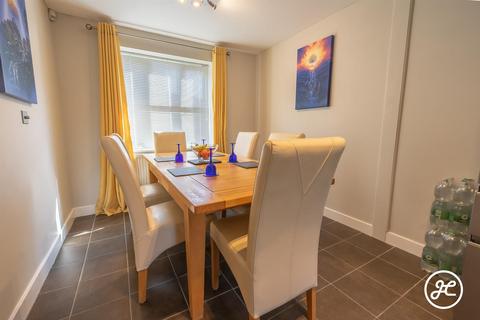 33 Bugle Way, North Petherton, Bridgwater, TA5 2FR