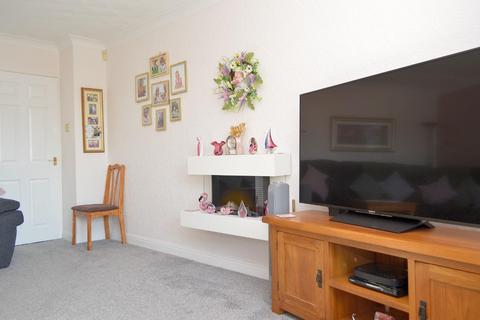 3 bedroom detached bungalow for sale, Thornlea Avenue, Hollinwood, Oldham