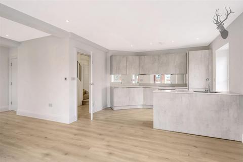 1 bedroom duplex for sale, Crossways, Manor Road, Chigwell