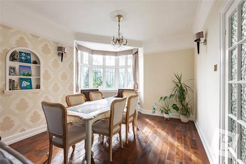 4 bedroom bungalow for sale, Egerton Gardens, Ilford, IG3