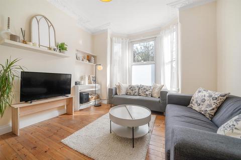 1 bedroom flat for sale, Corrance Road, London SW2