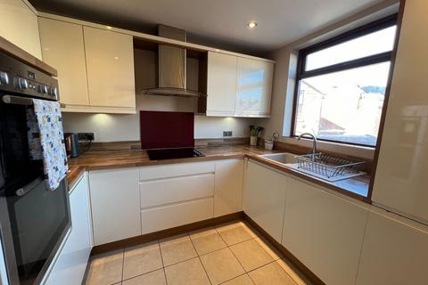 3 bedroom terraced house for sale, Dixon Road, Hillsborough, S6 4GA