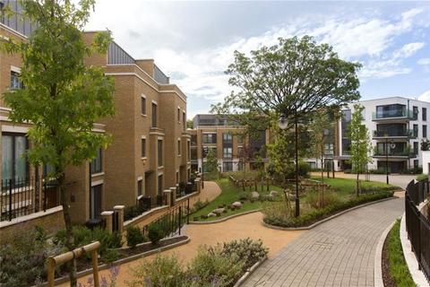 3 bedroom apartment for sale, Loxford Gardens, London