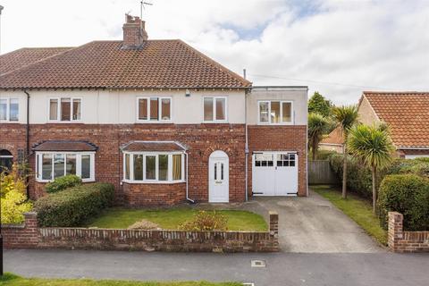 3 bedroom semi-detached house to rent, Myrtle Avenue, Bishopthorpe, York