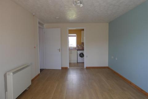 2 bedroom apartment for sale, Ladywell Close, Stretton, Burton-On-Trent