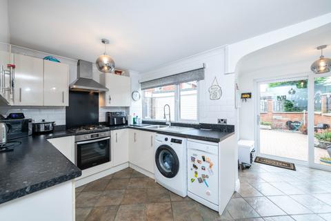 3 bedroom semi-detached house for sale, Goodliff Road, Grantham NG31