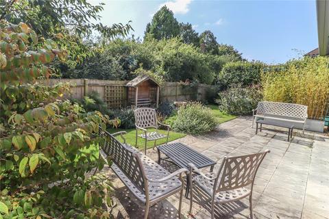 17 Downs Close, Broughton, Stockbridge, SO20 8FA