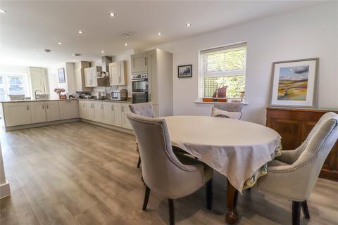 17 Downs Close, Broughton, Stockbridge, SO20 8FA