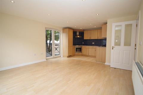 2 bedroom flat to rent, Millpond Place, Carshalton