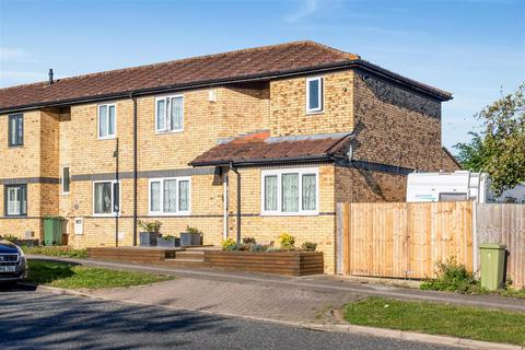 3 bedroom end of terrace house for sale, Lichfield Down, Walnut Tree, Milton Keynes