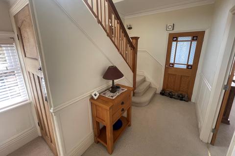 3 bedroom semi-detached house for sale, Queens Road, Whitley Bay, Tyne and Wear, NE26 3AU