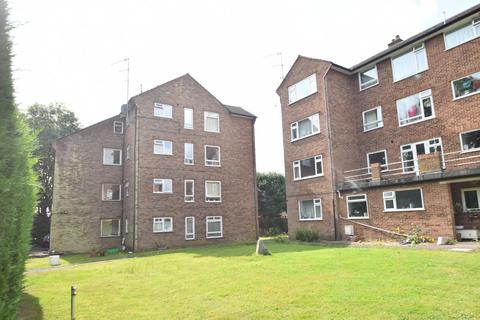 3 bedroom apartment for sale, Boulters Court, Plantation Road, Amersham, Buckinghamshire, HP6