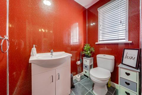 16 Braidwood Place, Linwood, Paisley, PA3 3SN