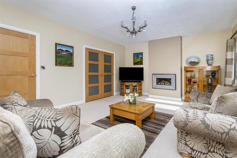 4 bedroom detached house for sale, Long Lane, Honley, Holmfirth