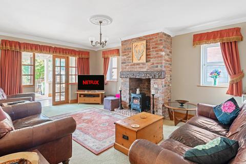 15 Belper Road, Holbrook, Belper, DE56 0SX