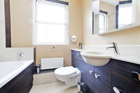 3 bedroom terraced house for sale, Elizabeth Square, London, Southwark, SE16