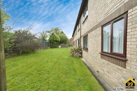 2 bedroom flat for sale, Galloway Court, Pudsey, Leeds, YORKSHIRE, LS28