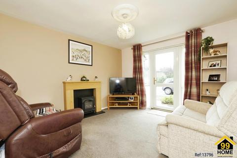 2 bedroom flat for sale, Galloway Court, Pudsey, Leeds, YORKSHIRE, LS28