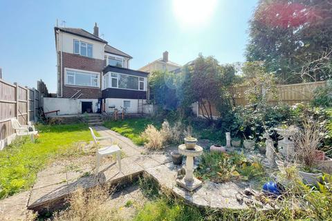 Ferncroft Road, Bournemouth, BH10 6
