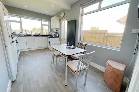 4 bedroom detached house for sale, Ferncroft Road, Bournemouth, BH10 6