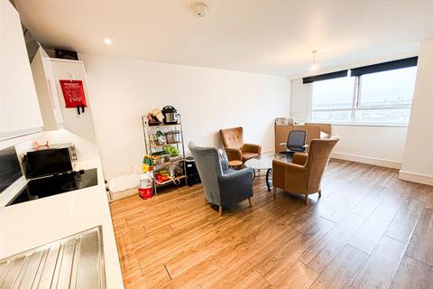 2 bedroom flat for sale, Lower Stone Street, Maidstone, ME15