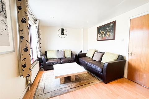 36 Corn Way, London, E11 4YF