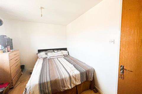 36 Corn Way, London, E11 4YF