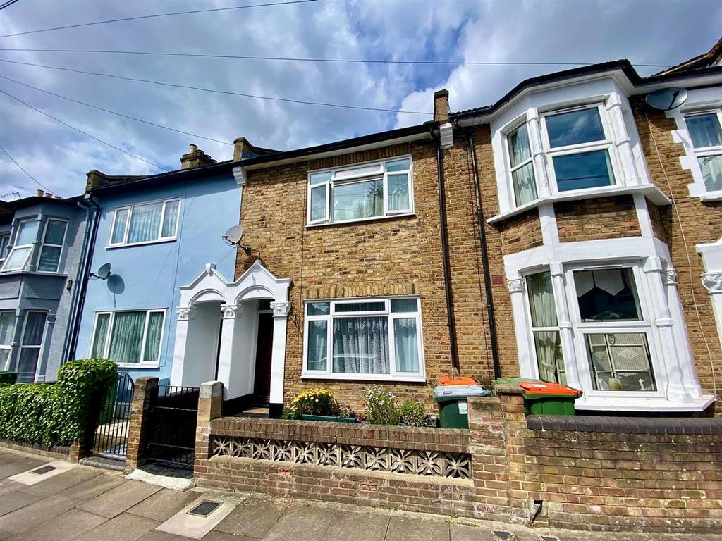18, Hartland Road London, E15