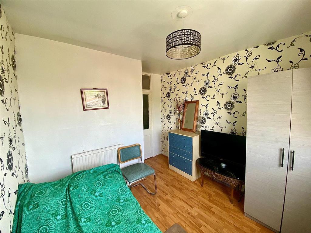 18, Hartland Road London, E15