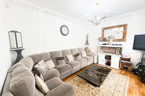 51 Durham Road, Manor Park, London, E12 5AY