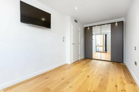 3 bedroom ground floor flat for sale, Stepney Way, London, E1