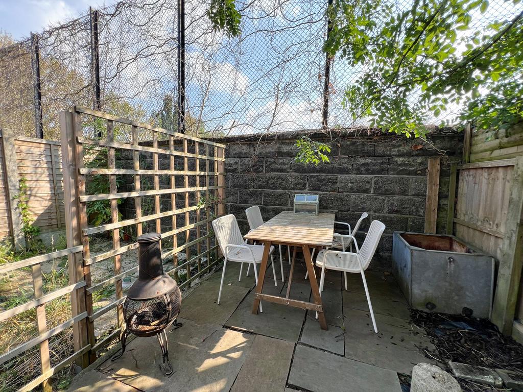 Clementina Road E10