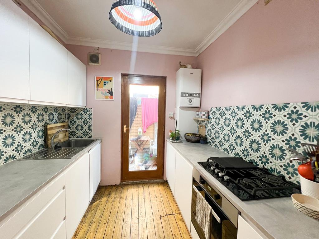 Clementina Road E10