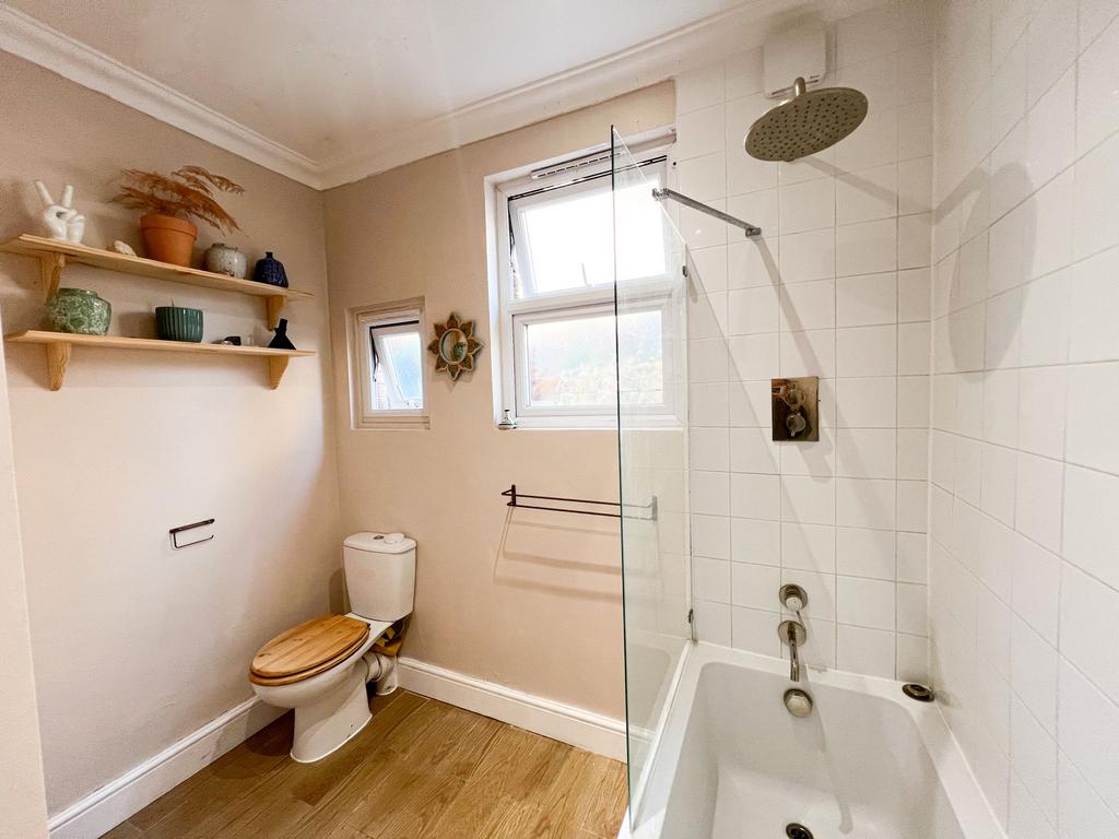 Clementina Road E10