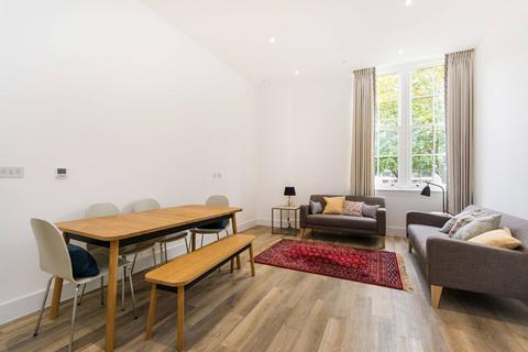 2 bedroom flat to rent, Hyde Lane, Battersea, London, SW11