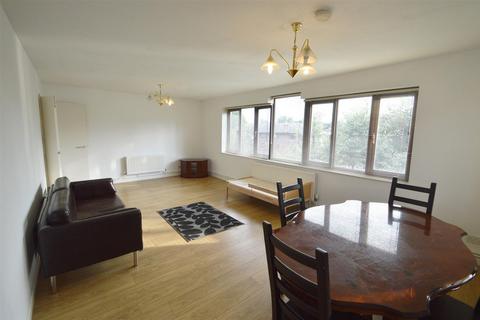 2 bedroom flat to rent, Amsterdam Road, London, E14