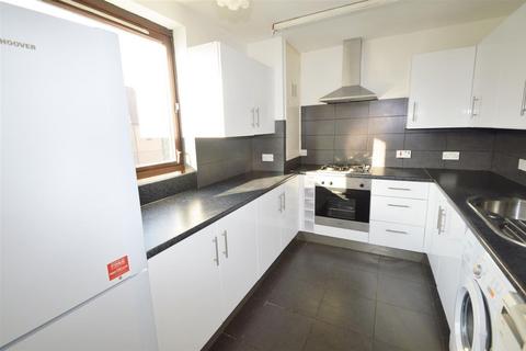 2 bedroom flat to rent, Amsterdam Road, London, E14